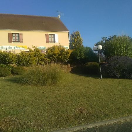 Logis Hotel Les Confins Du Perche Sceaux-sur-Huisne Dış mekan fotoğraf